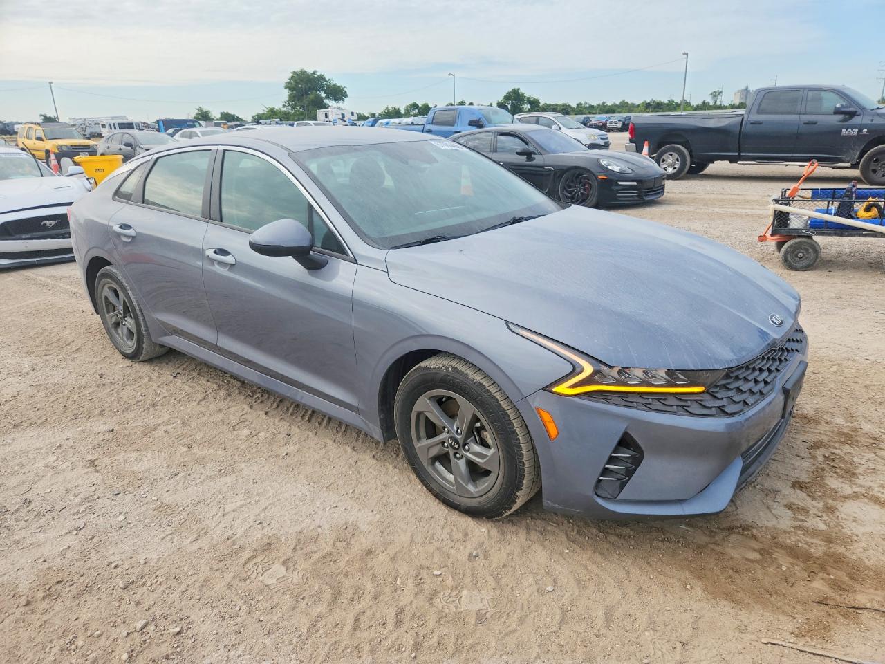 2021 KIA K5 LXS — снимка 4
