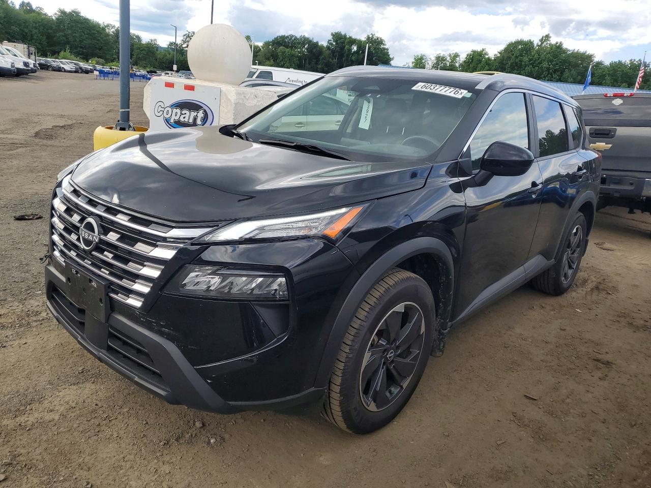2024 NISSAN ROGUE SV