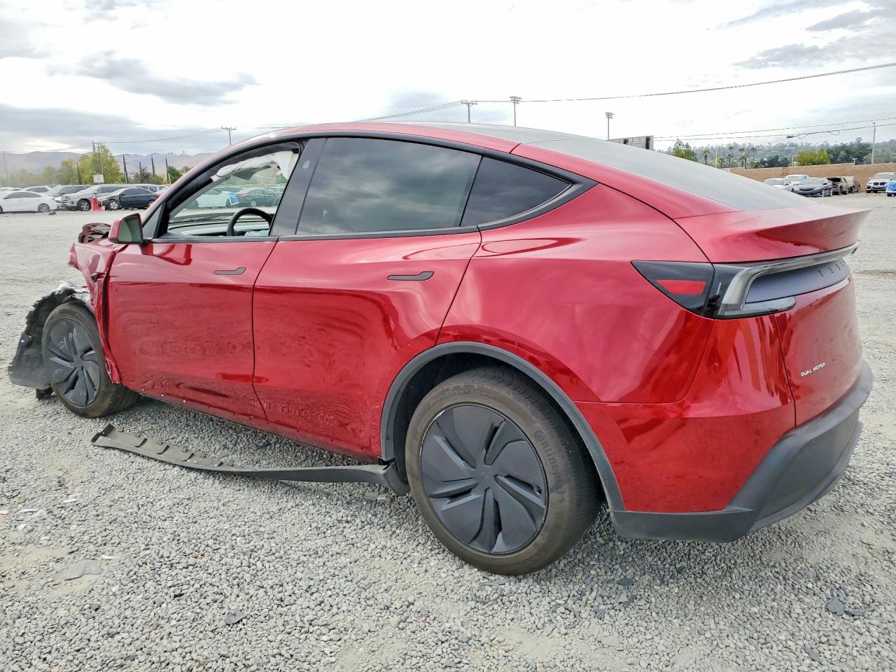 2026 TESLA MODEL Y — снимка 2