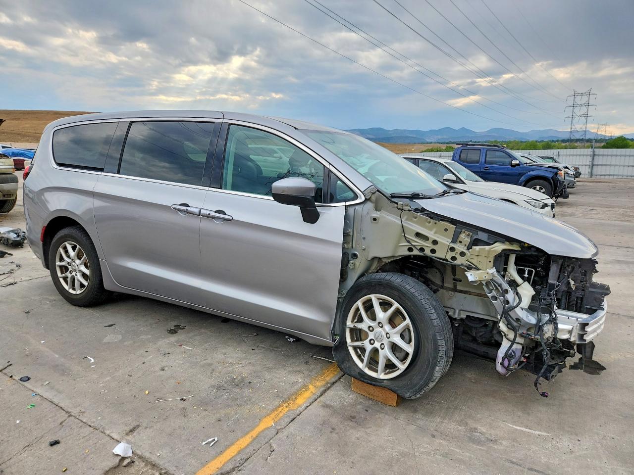2017 CHRYSLER PACIFICA TOURING — снимка 4