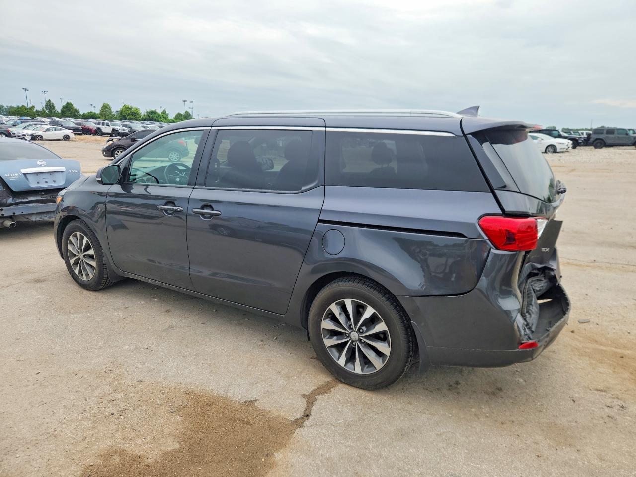 2016 KIA SEDONA EX/SX — снимка 2