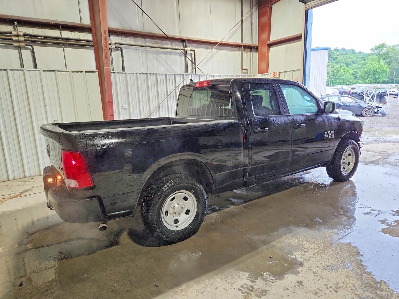 2023 RAM 1500 CLASSIC TRADESMAN — снимка 3