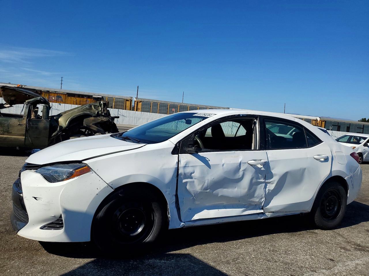 2018 TOYOTA COROLLA LE