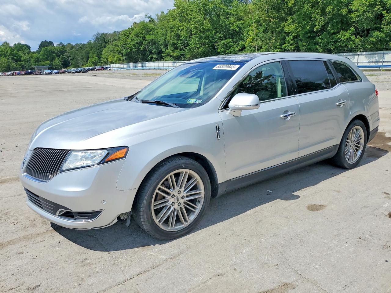 2013 LINCOLN MKT