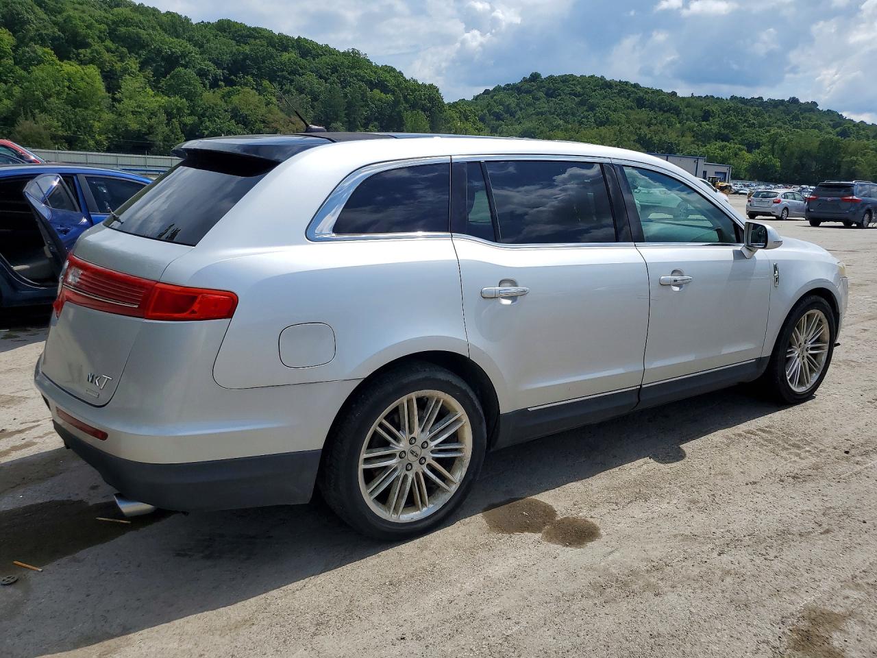 2013 LINCOLN MKT — снимка 3