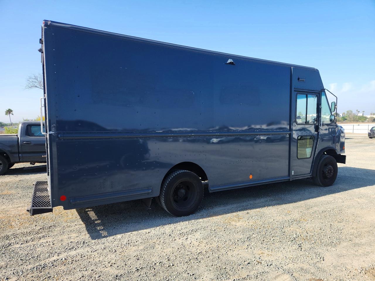 2020 FORD F59 — снимка 3