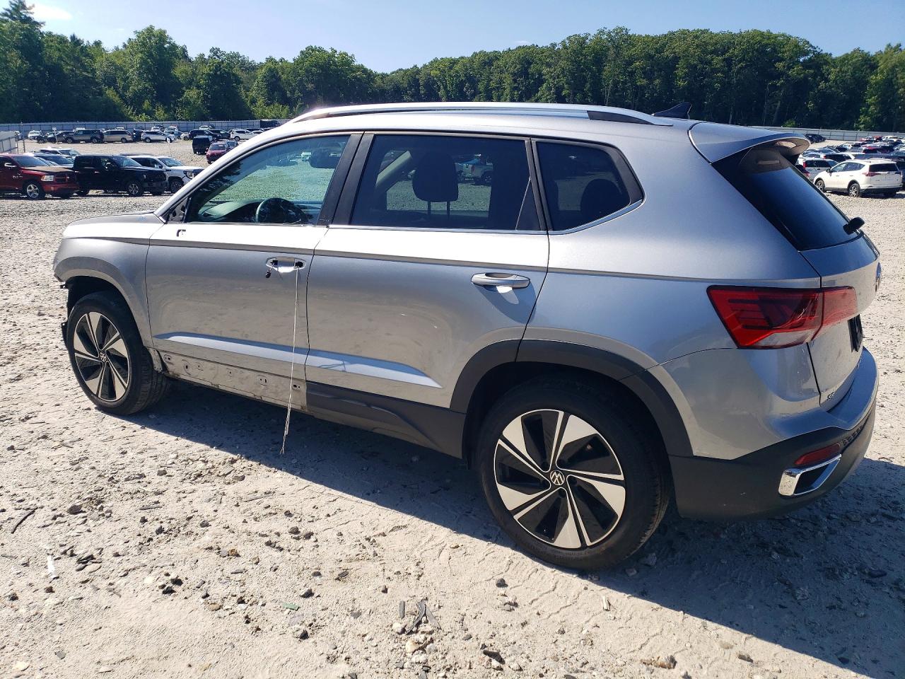 2024 VOLKSWAGEN TAOS SE — снимка 2
