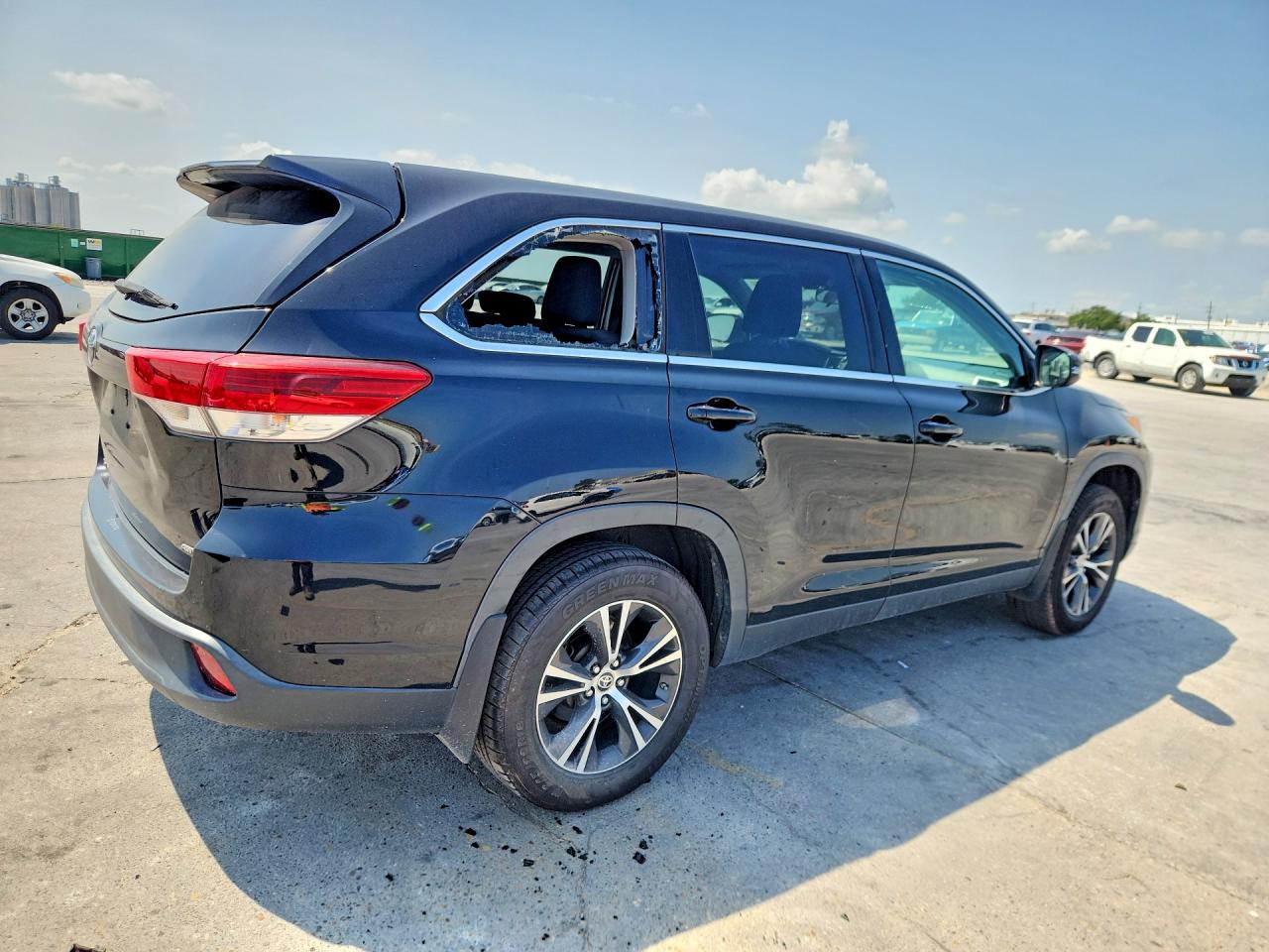 2019 TOYOTA HIGHLANDER LE — снимка 3