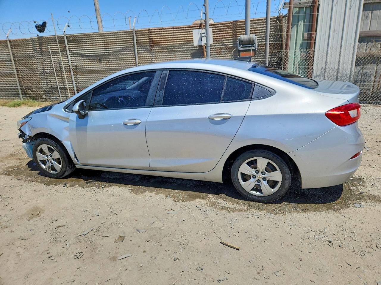 2017 CHEVROLET CRUZE LS — снимка 2