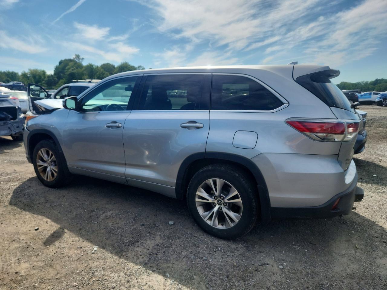2016 TOYOTA HIGHLANDER LE PLUS — снимка 2