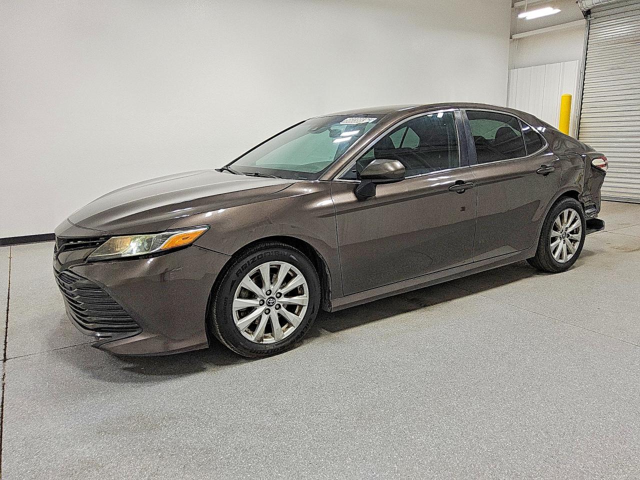 2019 TOYOTA CAMRY LE