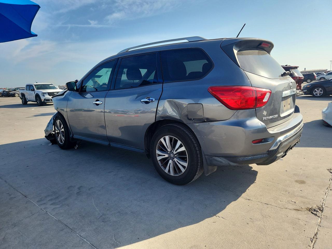 2018 NISSAN PATHFINDER S — снимка 2