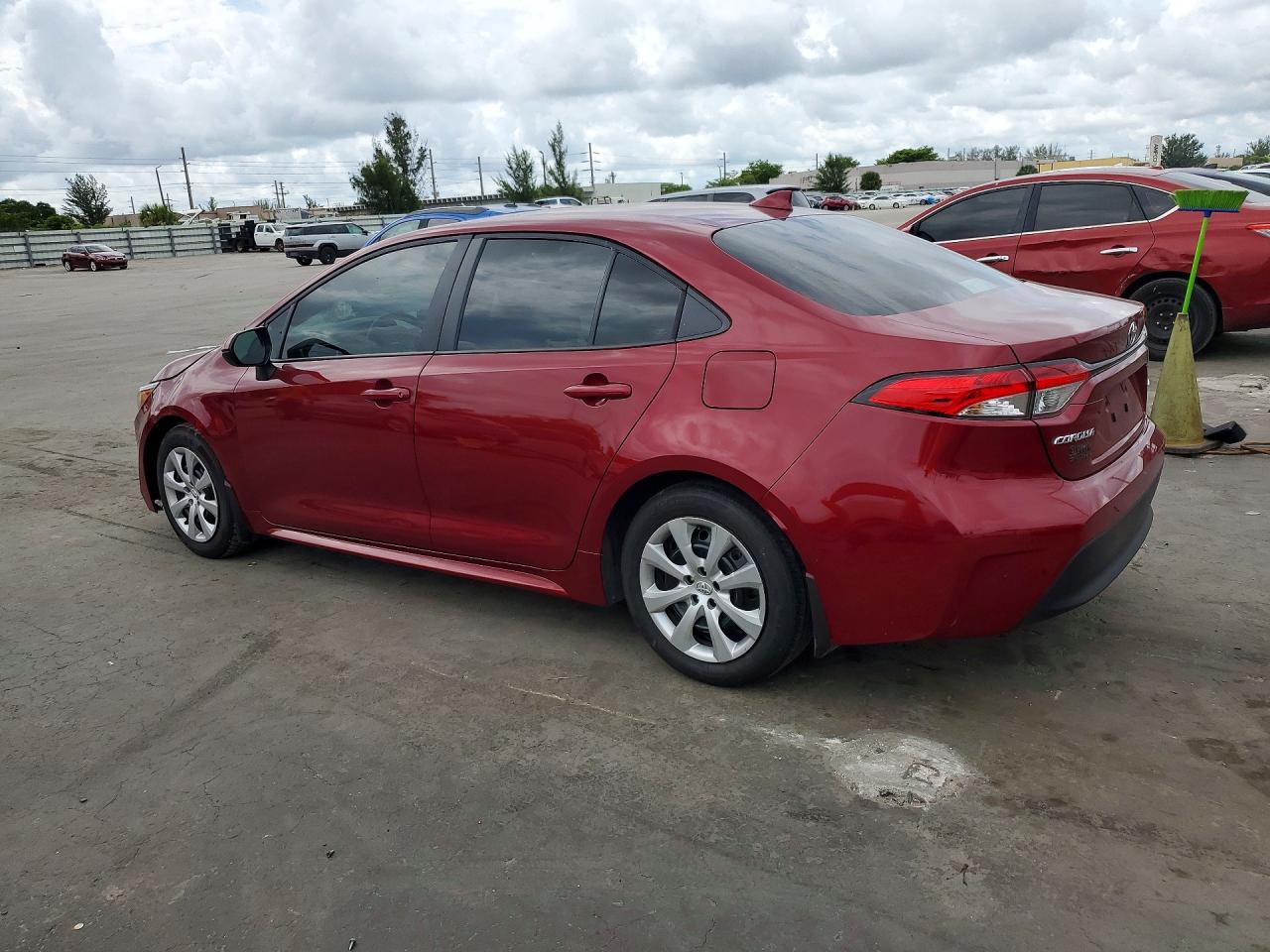 2025 TOYOTA COROLLA LE — снимка 2