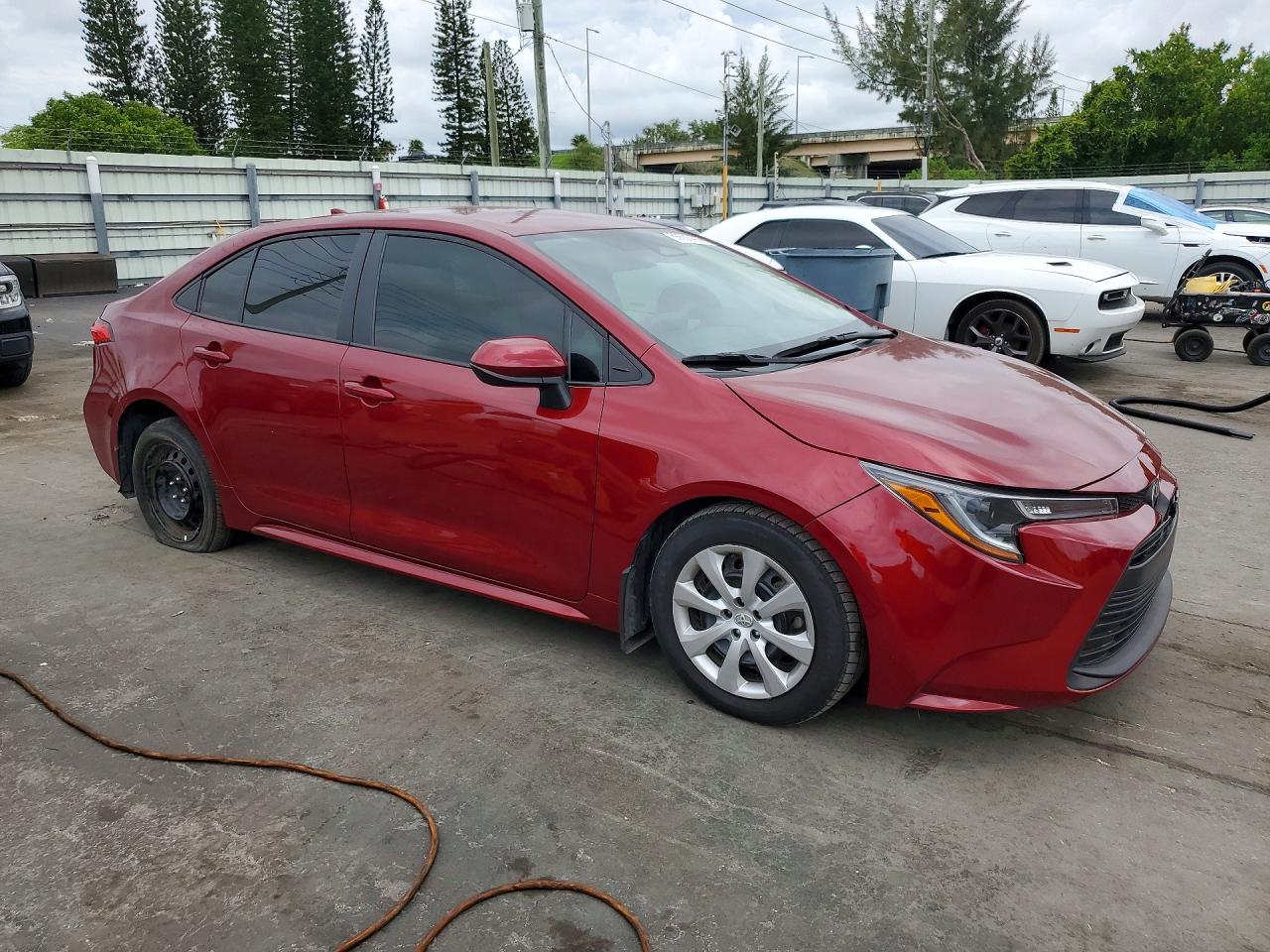 2025 TOYOTA COROLLA LE — снимка 4