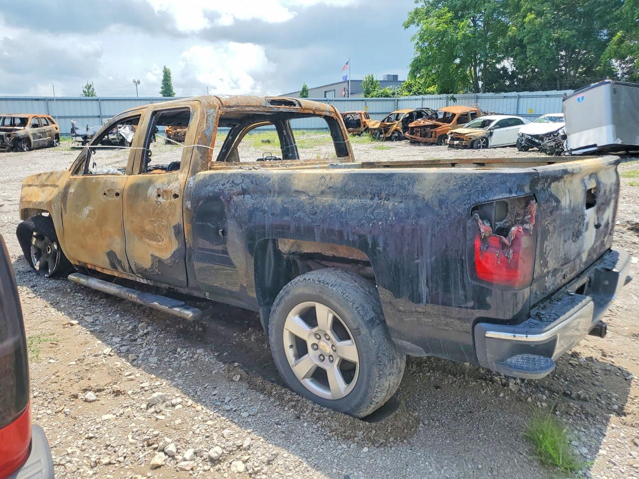 2015 CHEVROLET SILVERADO K1500 — снимка 2