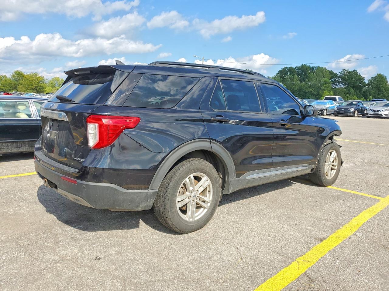 2021 FORD EXPLORER XLT — снимка 3
