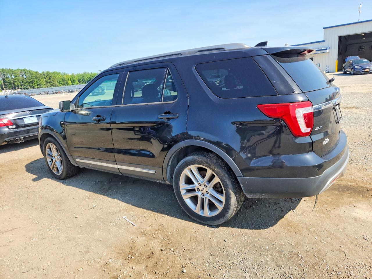 2017 FORD EXPLORER XLT — снимка 2