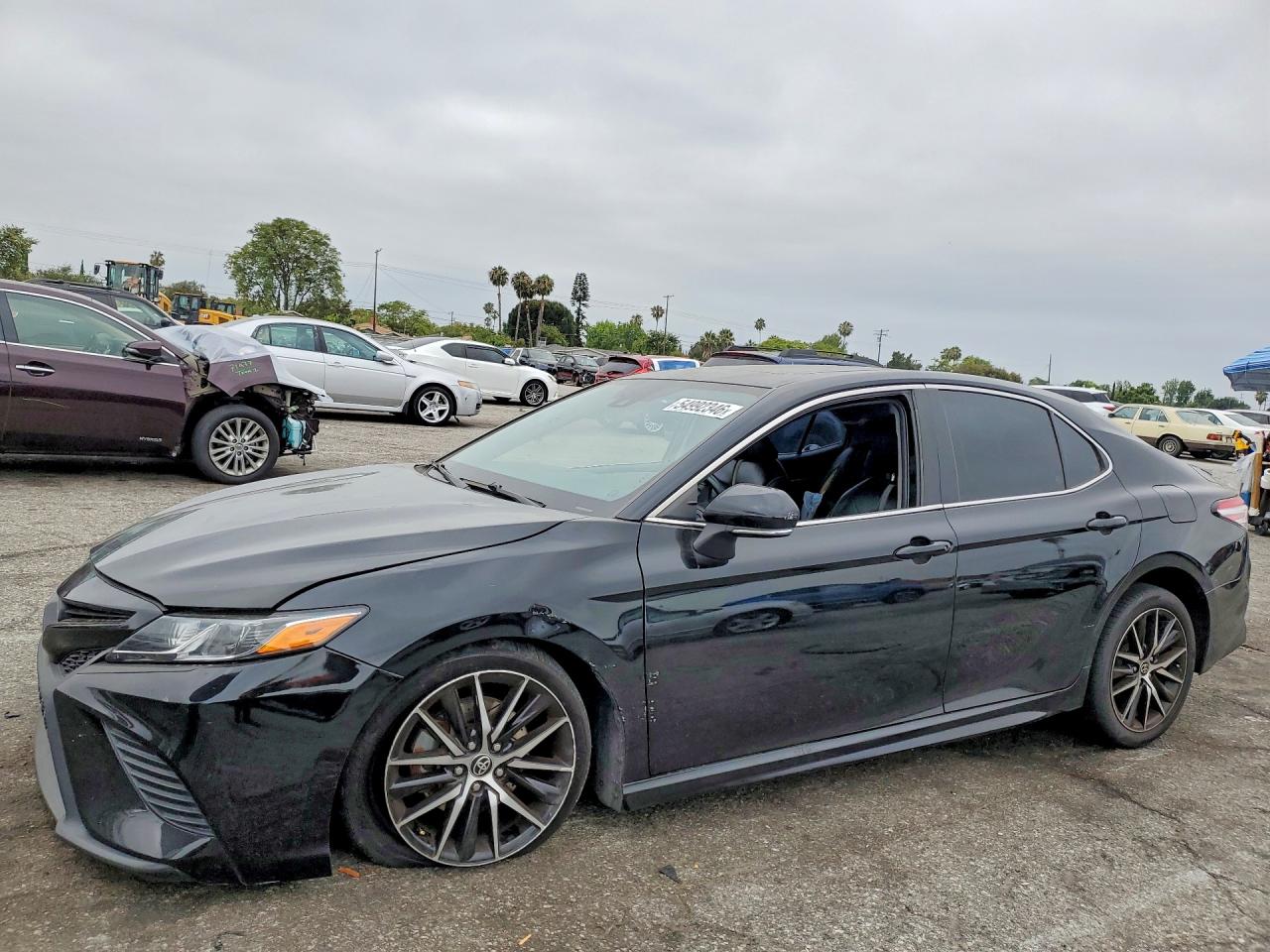 2020 TOYOTA CAMRY SE