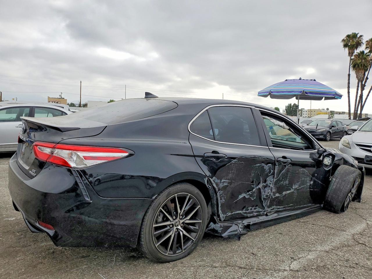2020 TOYOTA CAMRY SE — снимка 3