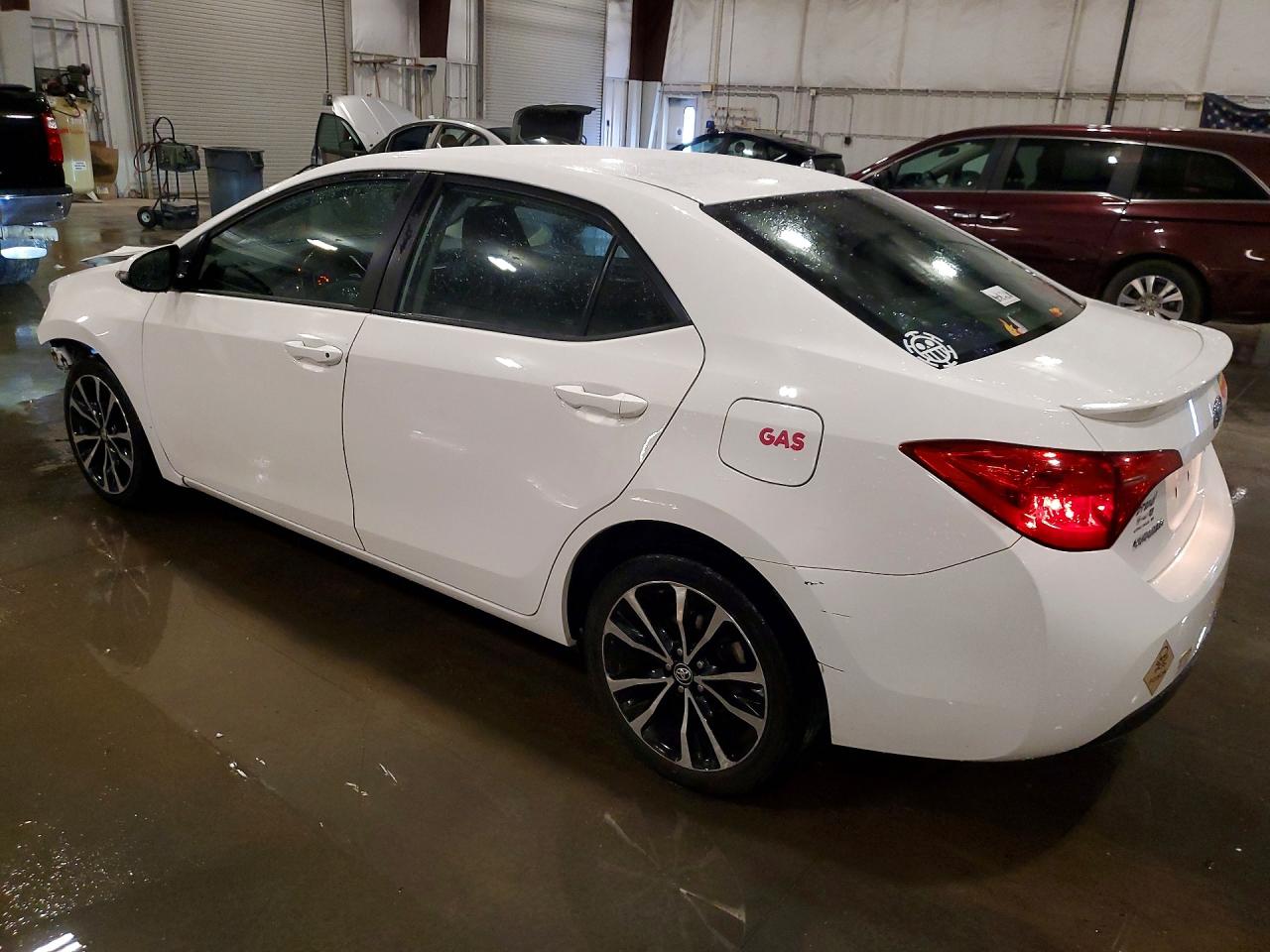 2017 TOYOTA COROLLA SE — снимка 2