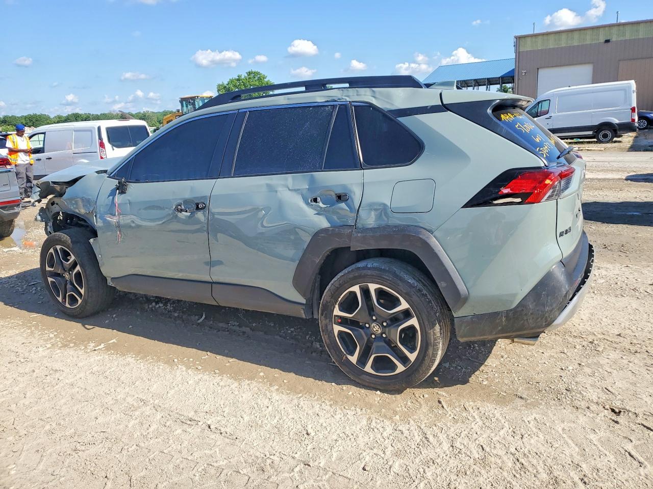 2021 TOYOTA RAV4 ADVENTURE — снимка 2