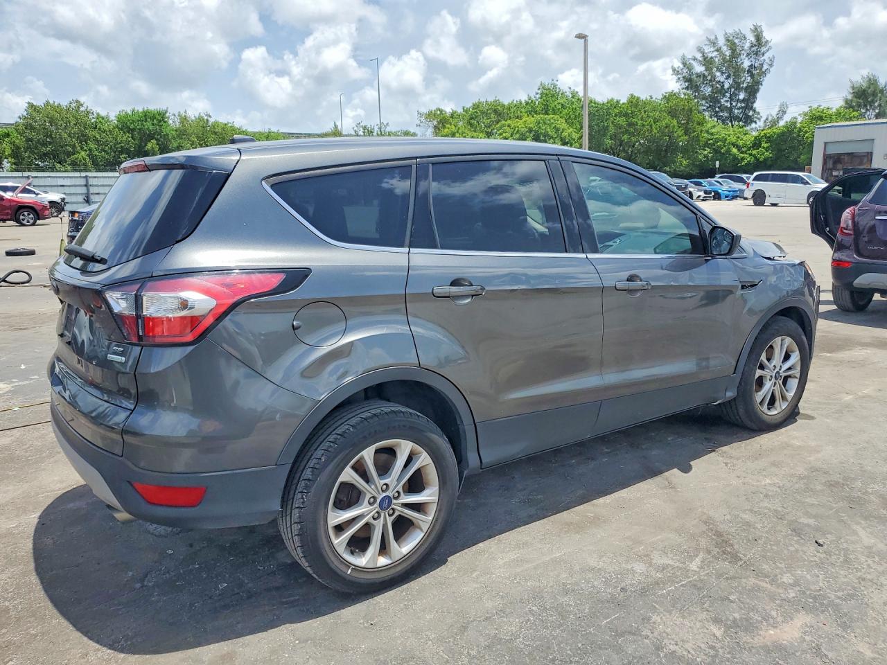 2017 FORD ESCAPE SE — снимка 3