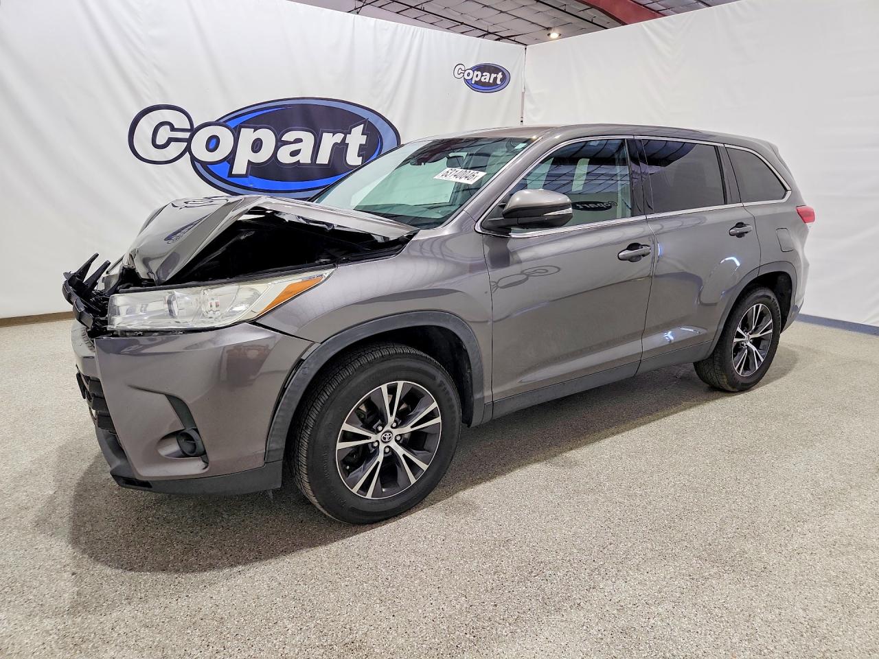 2019 TOYOTA HIGHLANDER LE
