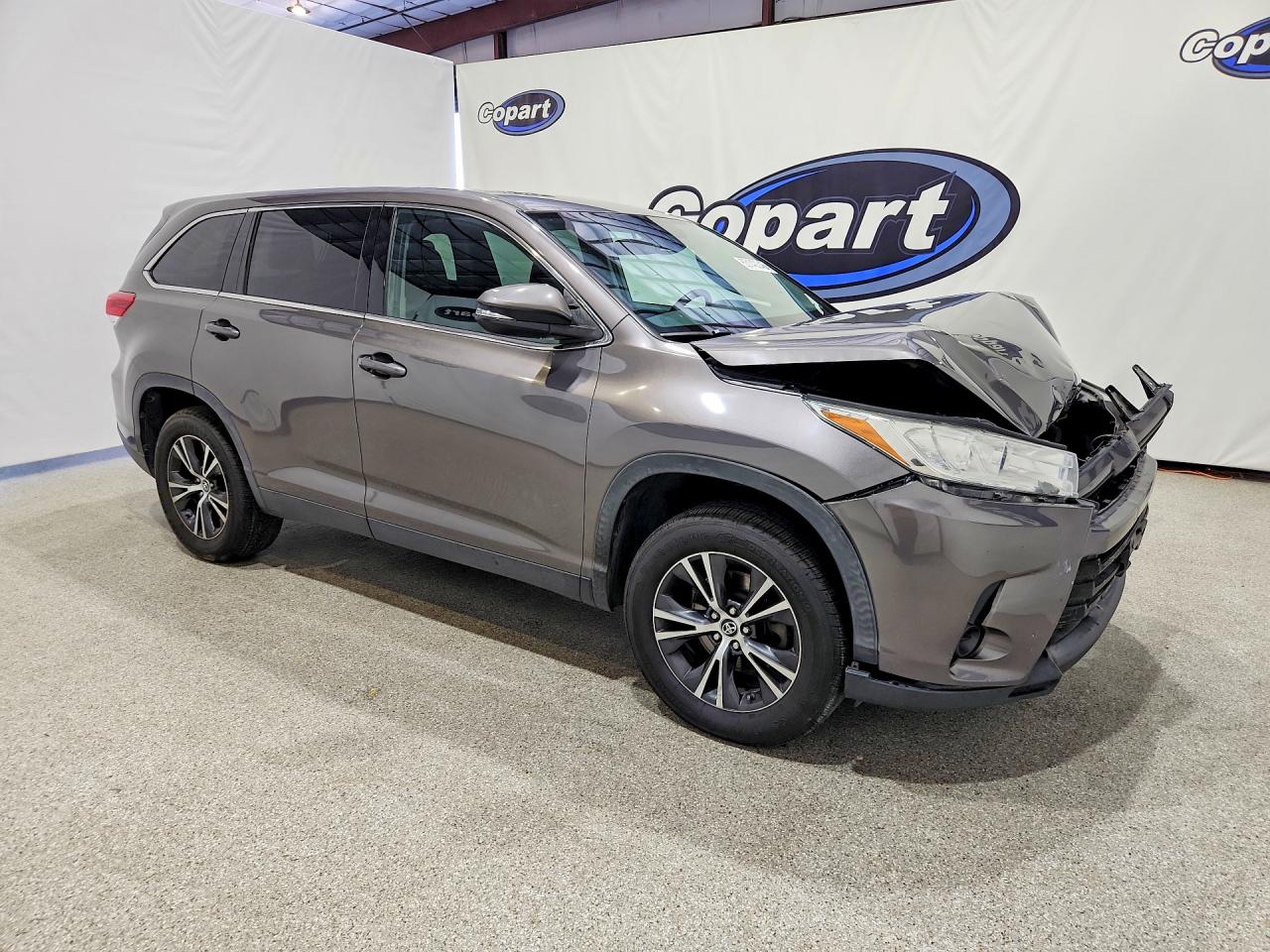 2019 TOYOTA HIGHLANDER LE — снимка 4