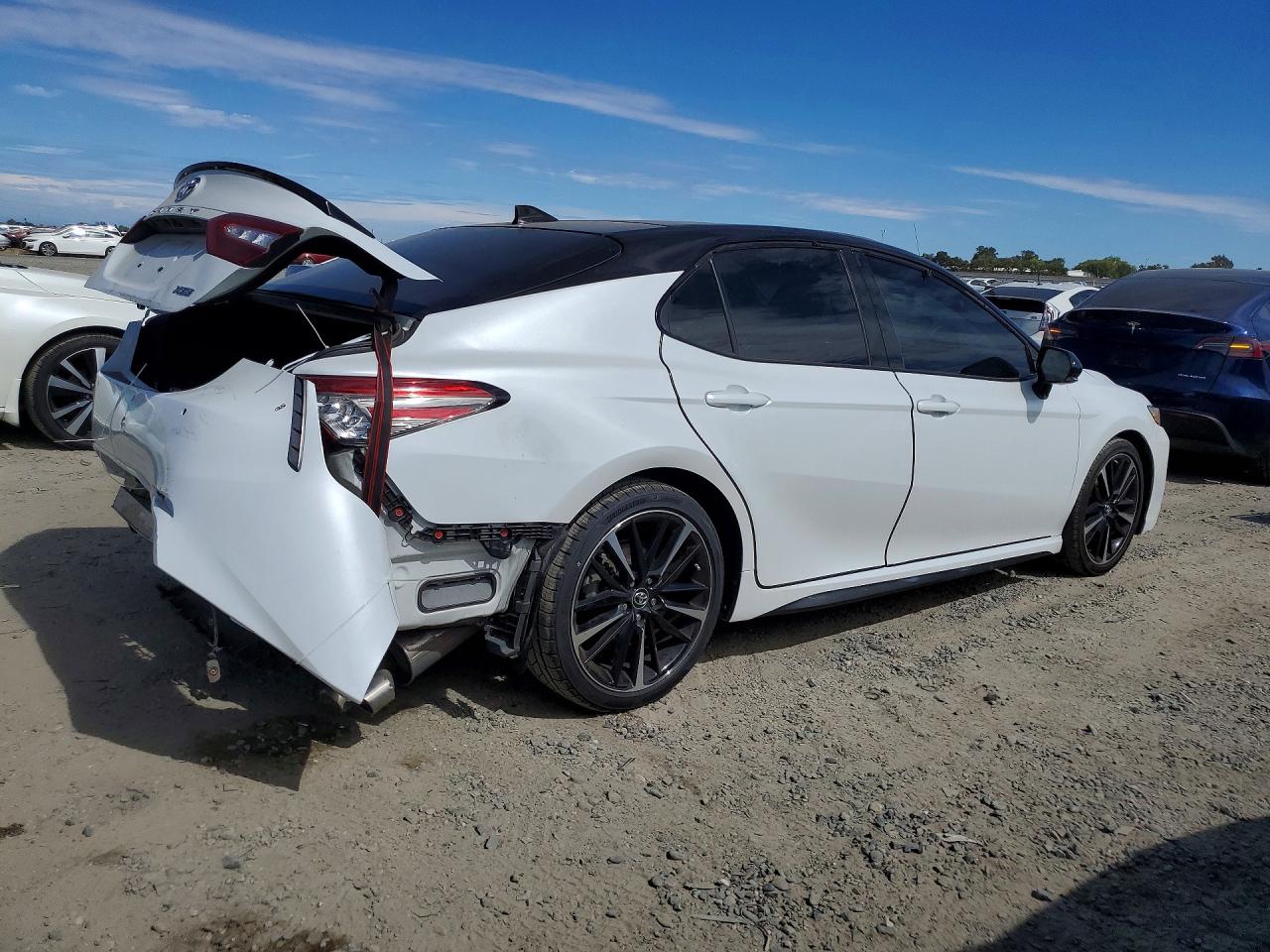 2019 TOYOTA CAMRY XSE — снимка 3