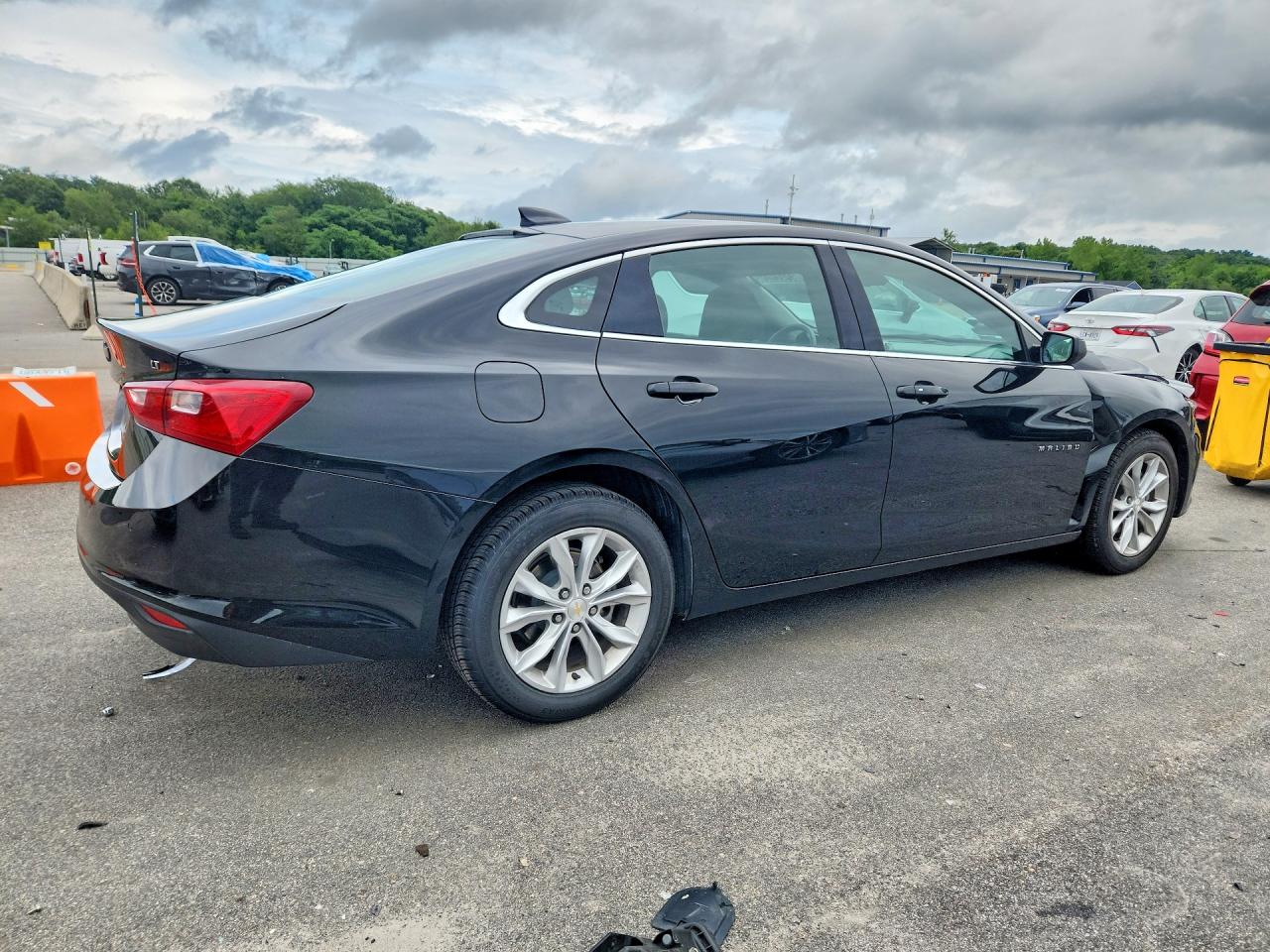 2025 CHEVROLET MALIBU LT — снимка 3
