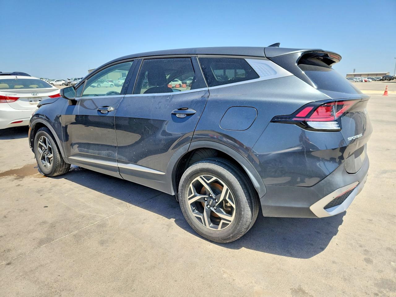 2023 KIA SPORTAGE LX — снимка 2