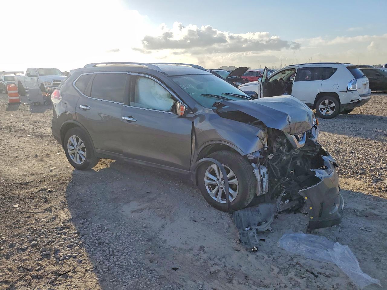 2015 NISSAN ROGUE SV — снимка 4