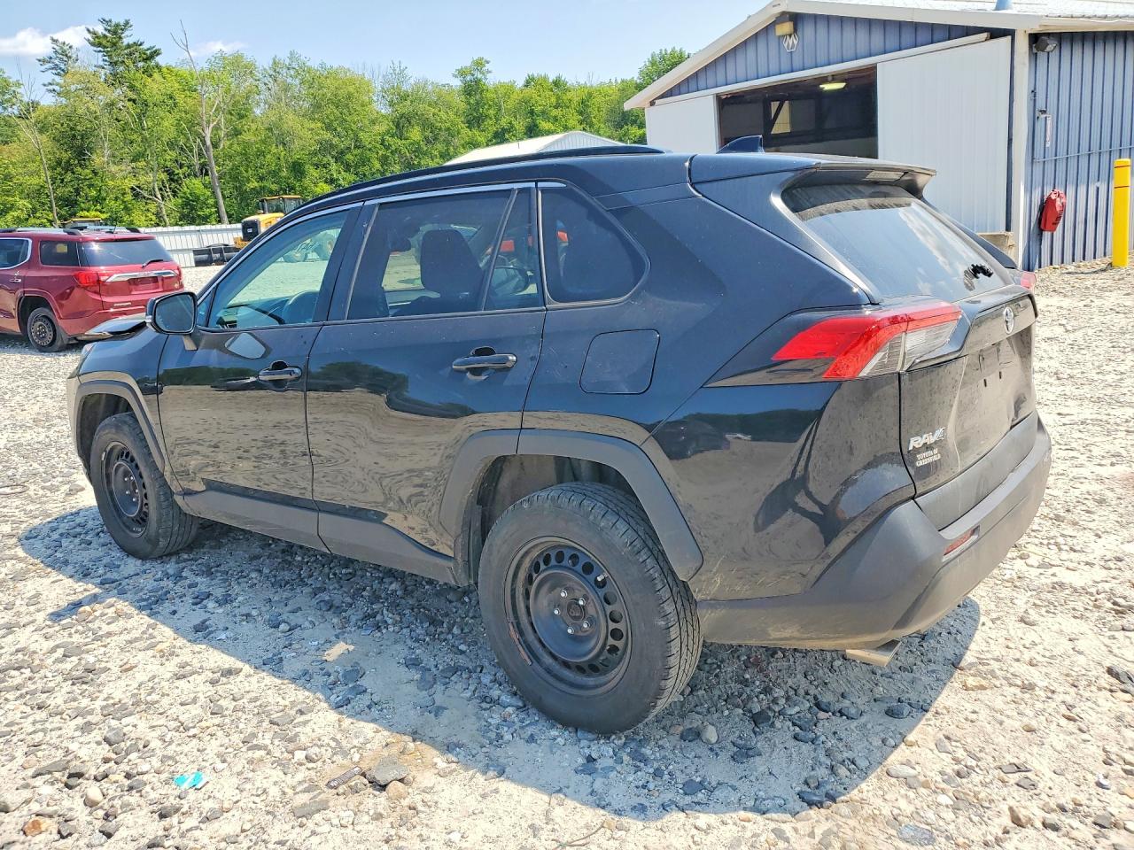 2021 TOYOTA RAV4 LE — снимка 2