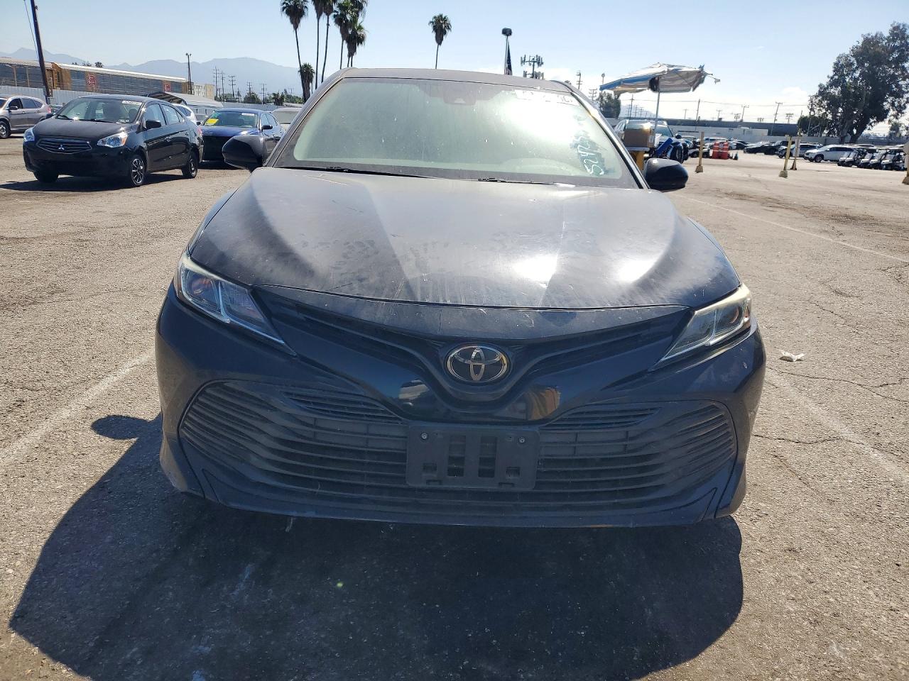 2019 TOYOTA CAMRY LE — снимка 5