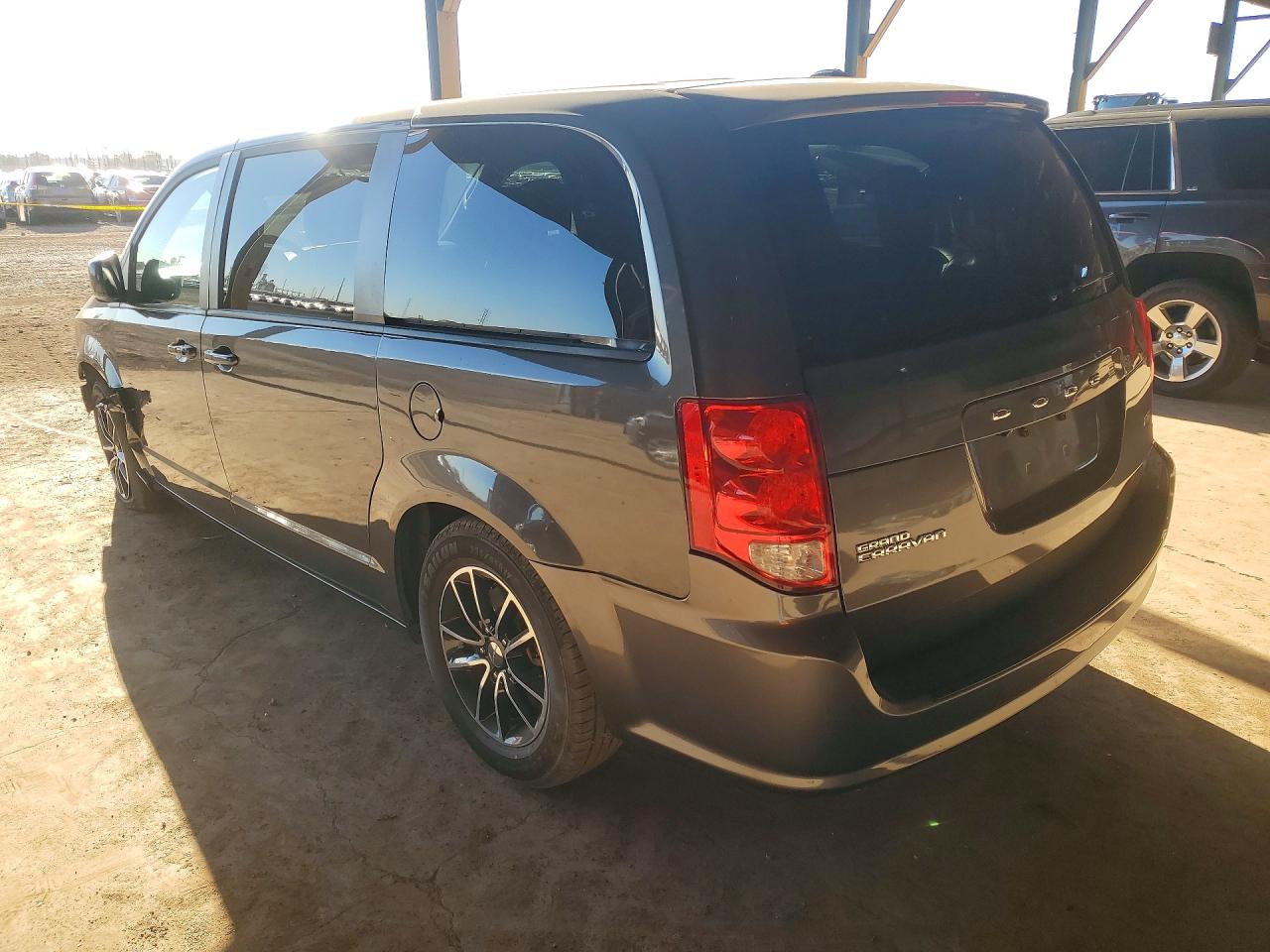 2018 DODGE GRAND CARAVAN SE — снимка 2
