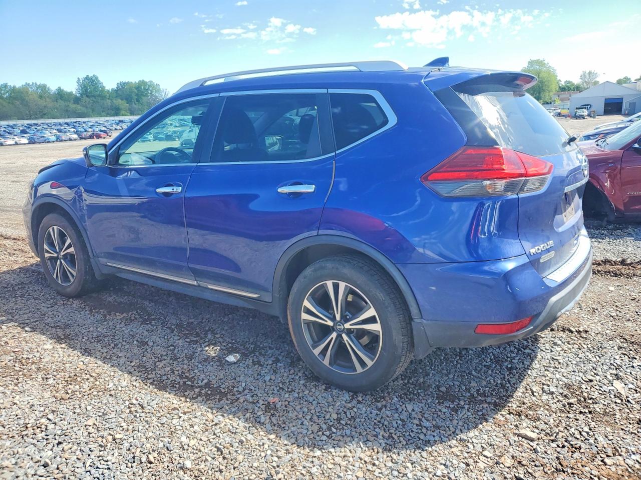 2017 NISSAN ROGUE SL — снимка 2