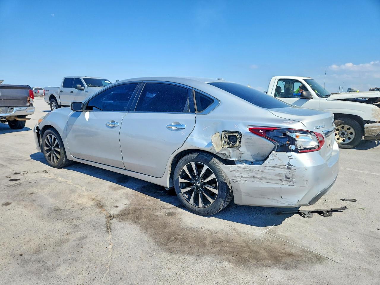 2018 NISSAN ALTIMA 2.5 SV — снимка 2