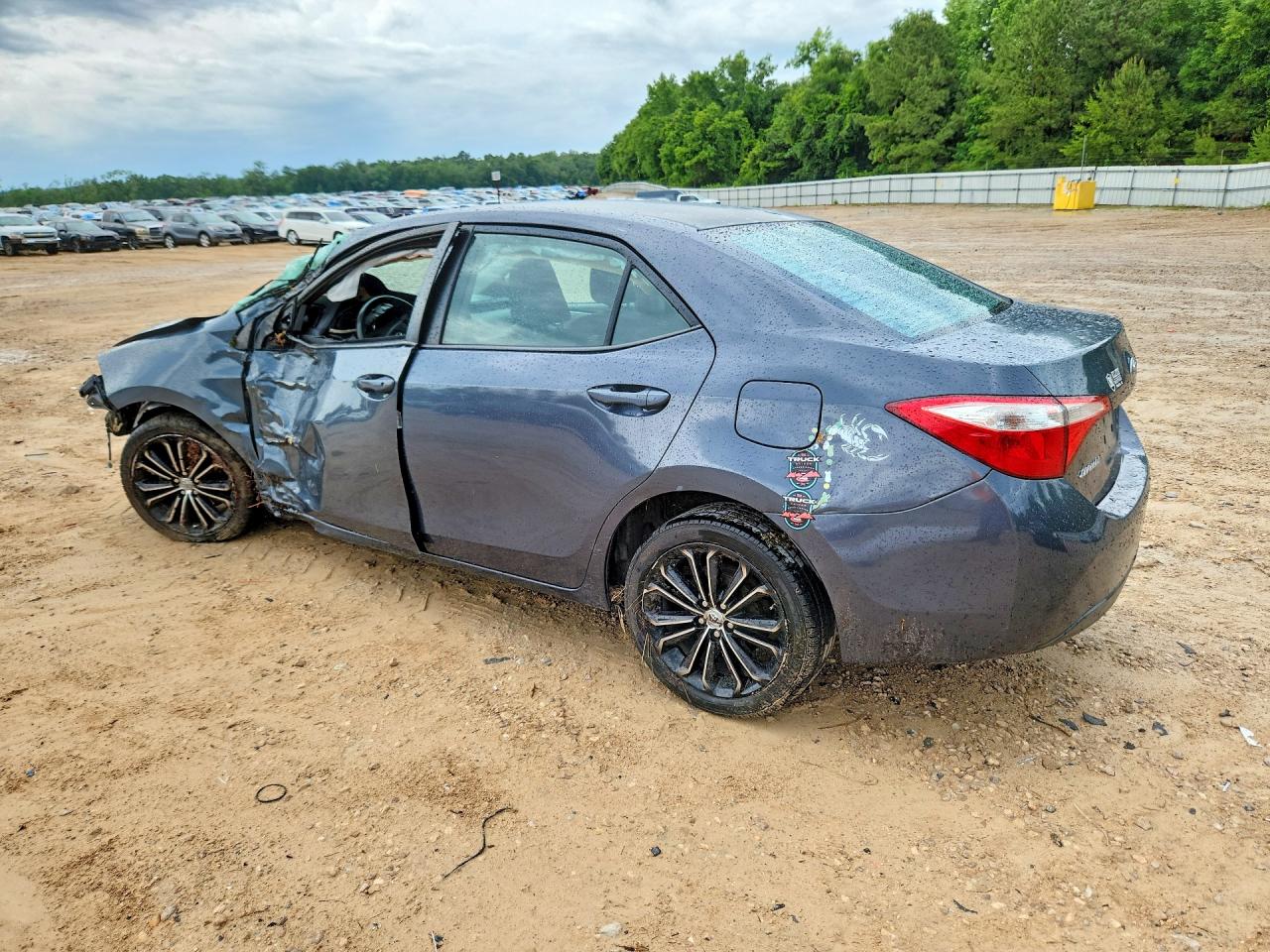 2015 TOYOTA COROLLA LE — снимка 2