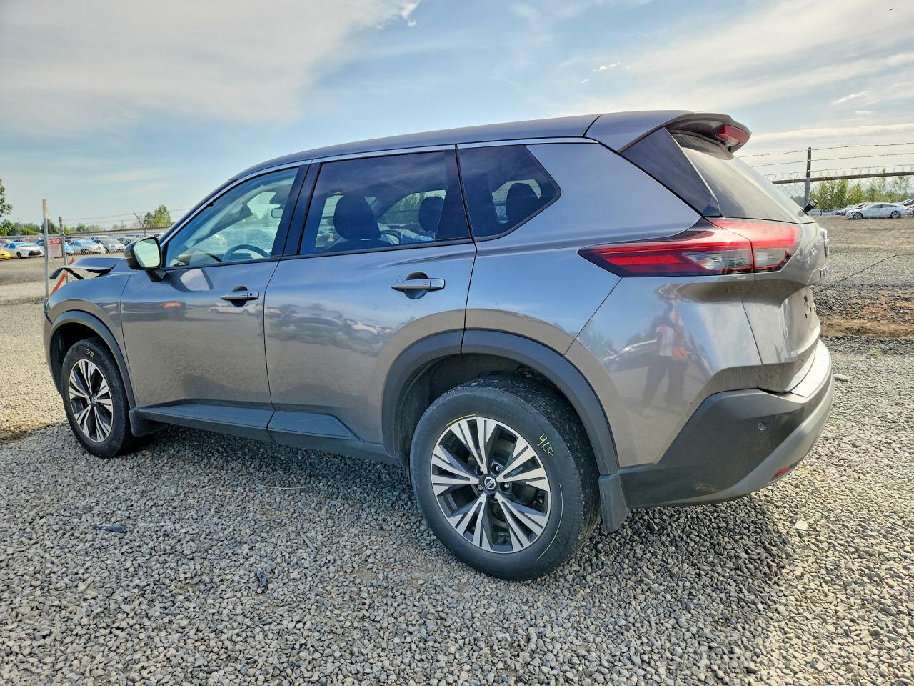 2021 NISSAN ROGUE SV — снимка 2