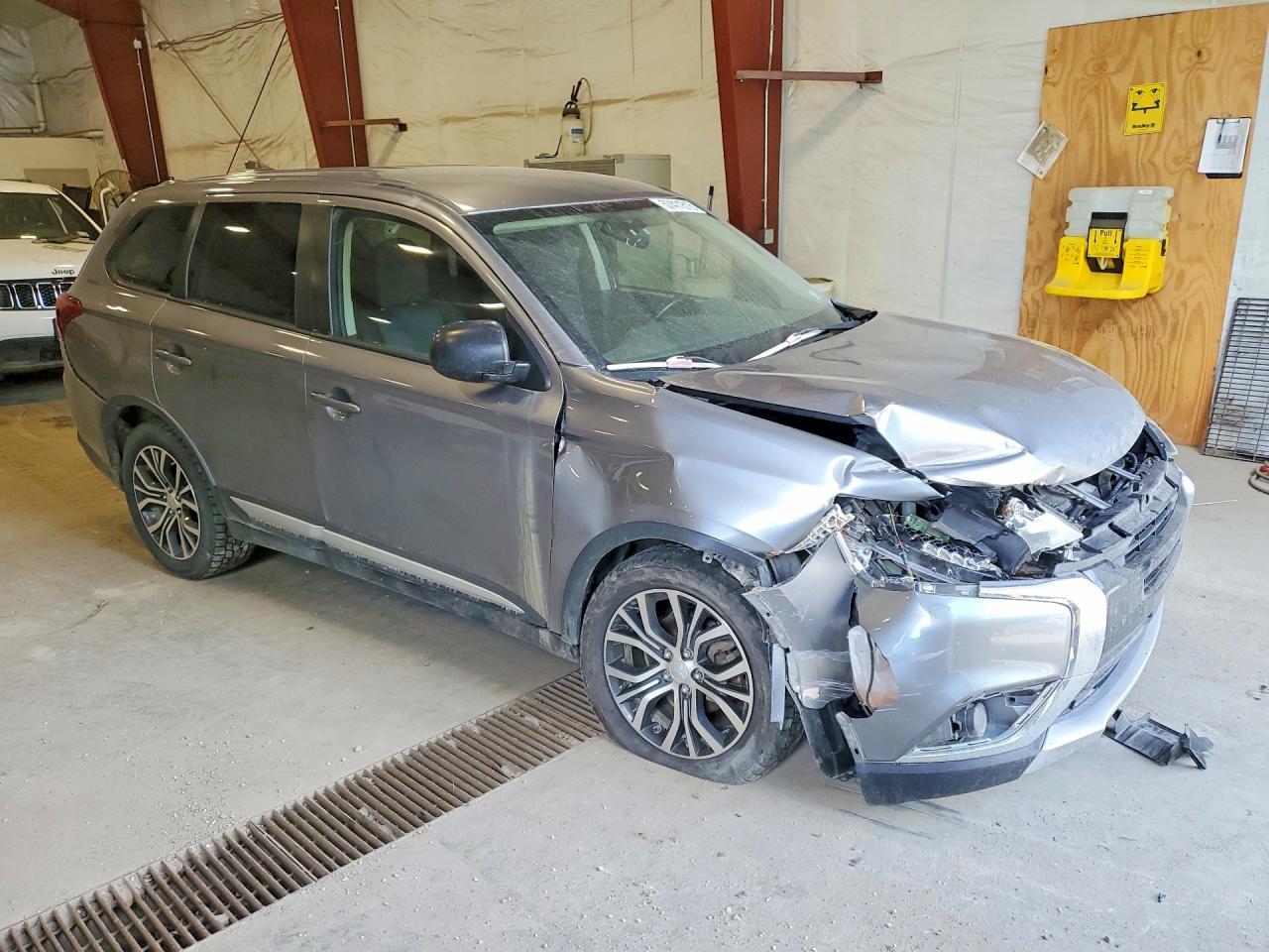 2017 MITSUBISHI OUTLANDER ES — снимка 4
