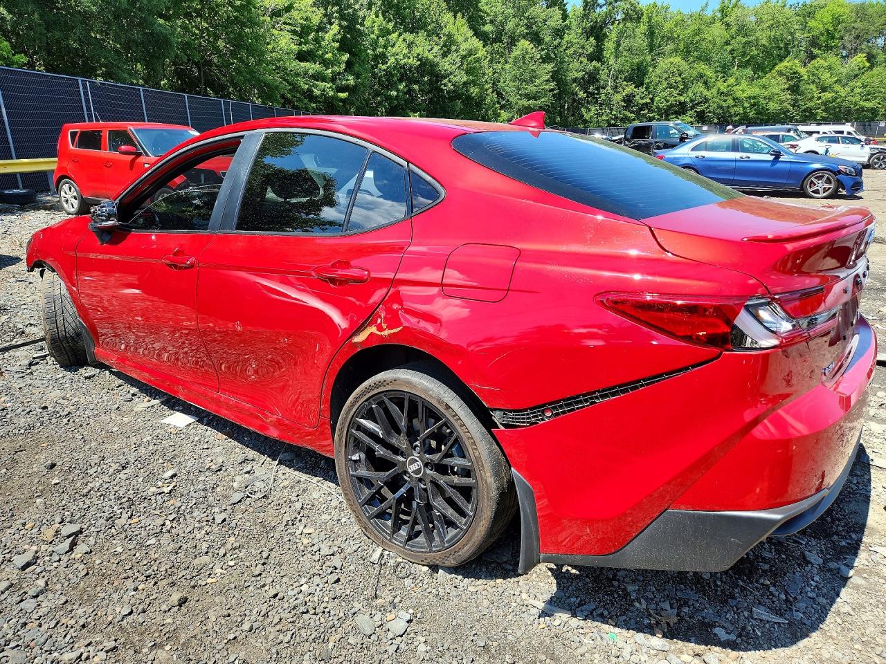 2025 TOYOTA CAMRY SE — снимка 2