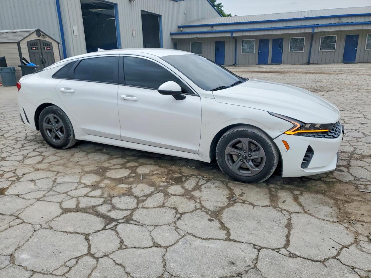 2022 KIA K5 LXS — снимка 4