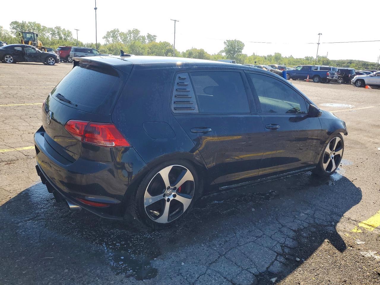 2017 VOLKSWAGEN GTI S — снимка 3