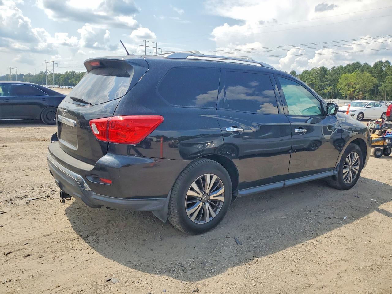 2017 NISSAN PATHFINDER S — снимка 3