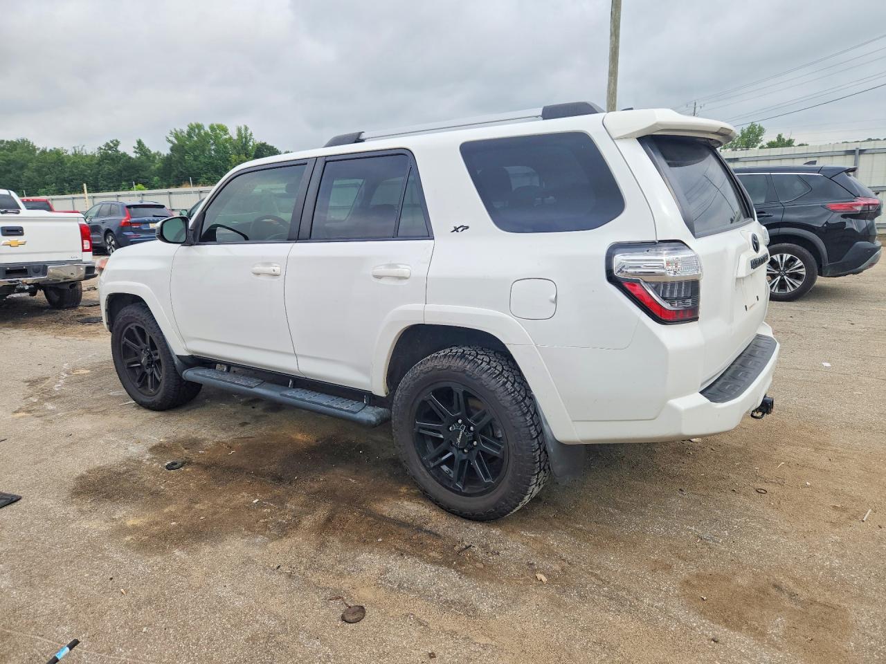2021 TOYOTA 4RUNNER SR5 — снимка 2