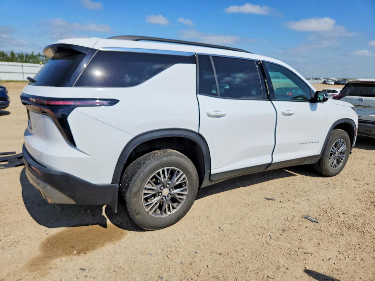 2025 CHEVROLET TRAVERSE LT — снимка 3