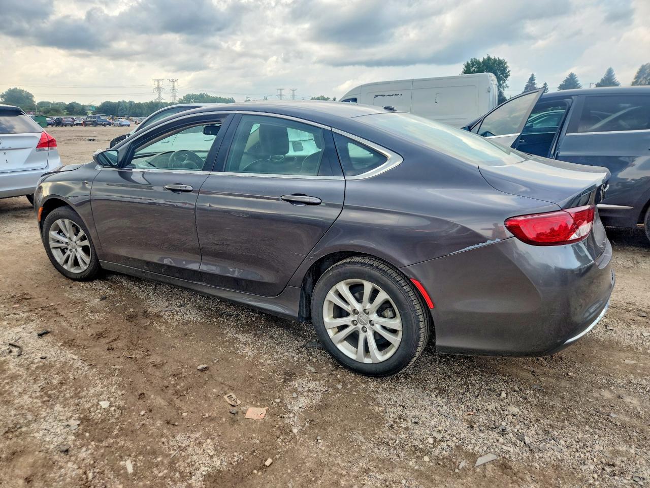 2016 CHRYSLER 200 LIMITED — снимка 2