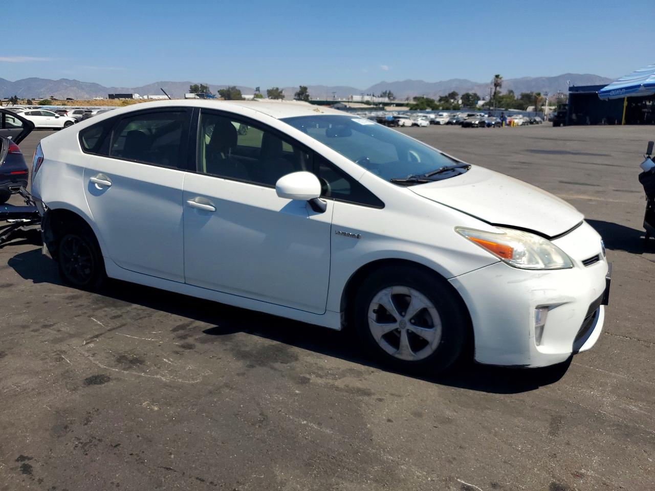 2015 TOYOTA PRIUS THREE — снимка 4