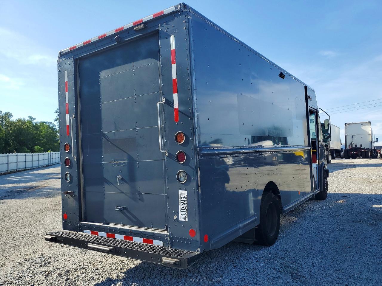2020 FORD F59 — снимка 3