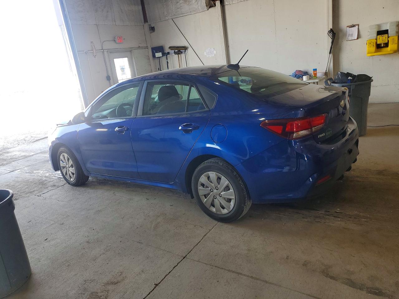 2019 KIA RIO S — снимка 2